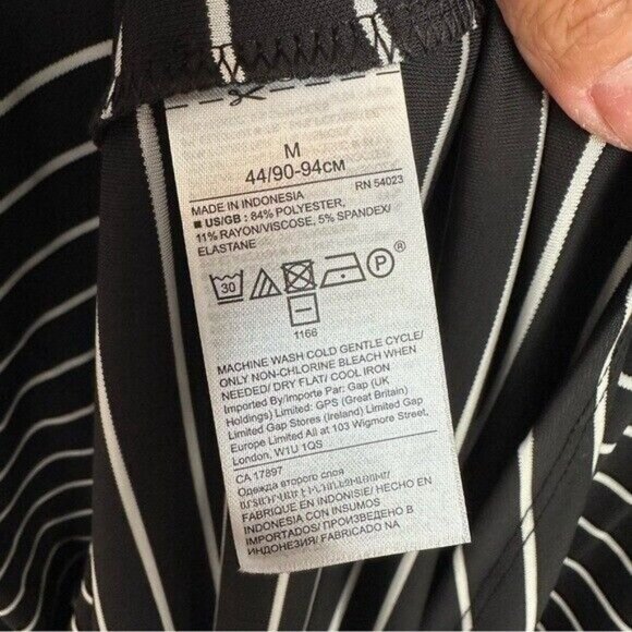 Banana Republic Stripe Twist FrontMidi Dress Size Medium Black & White - Picture 14 of 15